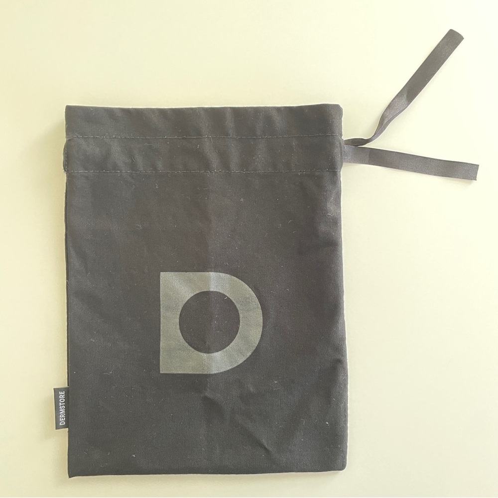 DermStore Drawstring Pouch, black - Picture 7 of 14